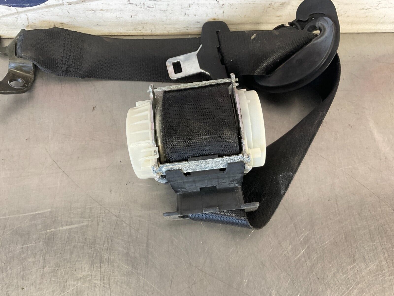 2006 BMW 330i E90 Driver Left Front Seat Belt Retractor Tensioner OEM 12BF1EA - On Point Parts Inc