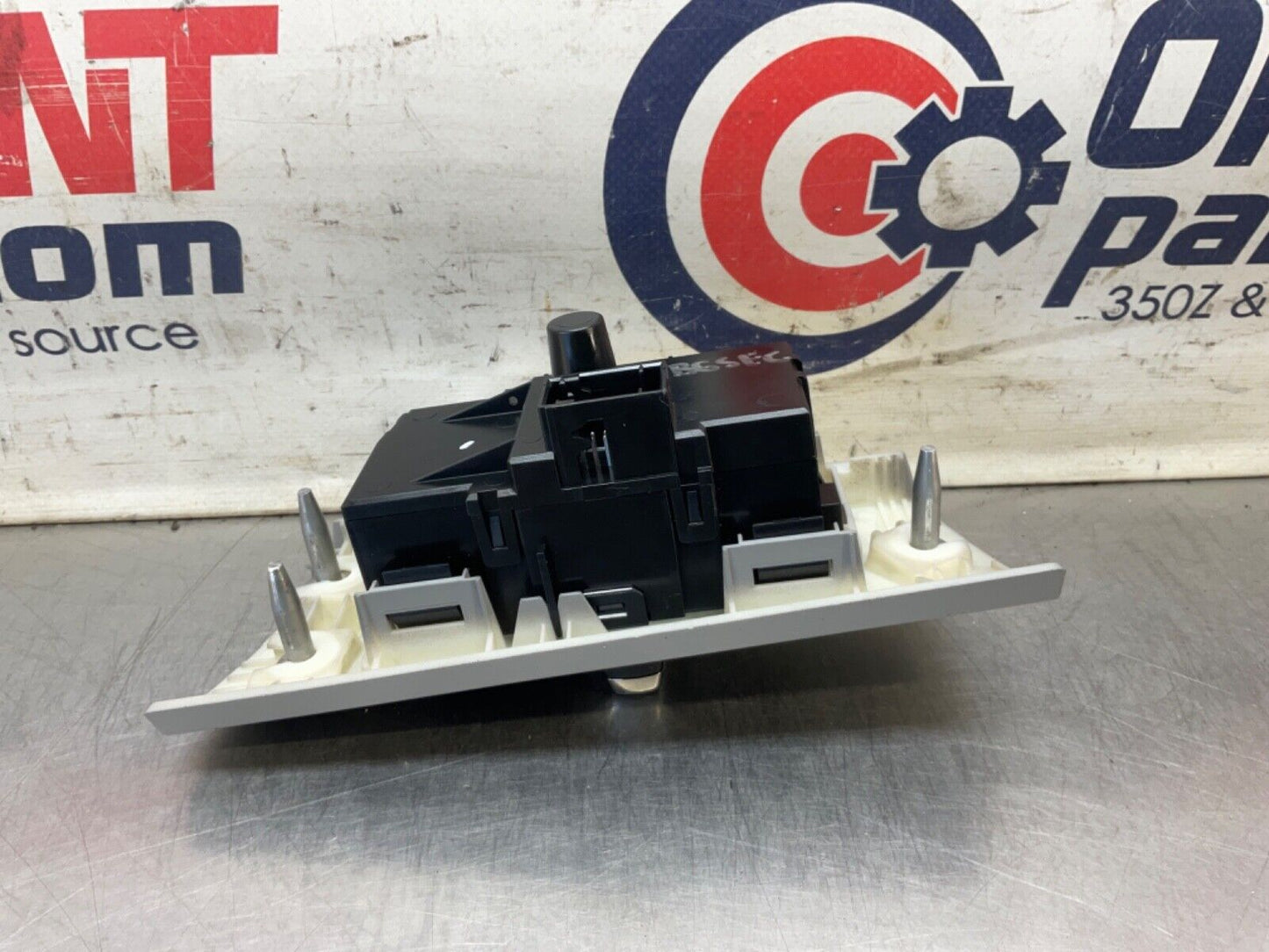 2009 BMW E92 335i Driver Left Headlights Fog Lights Switches OEM 15BGSEC - On Point Parts Inc
