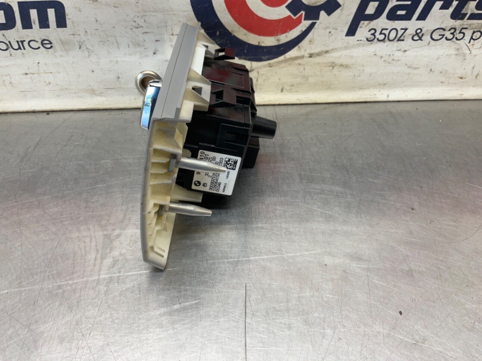 2009 BMW E92 335i Driver Left Headlights Fog Lights Switches OEM 15BGSEC - On Point Parts Inc