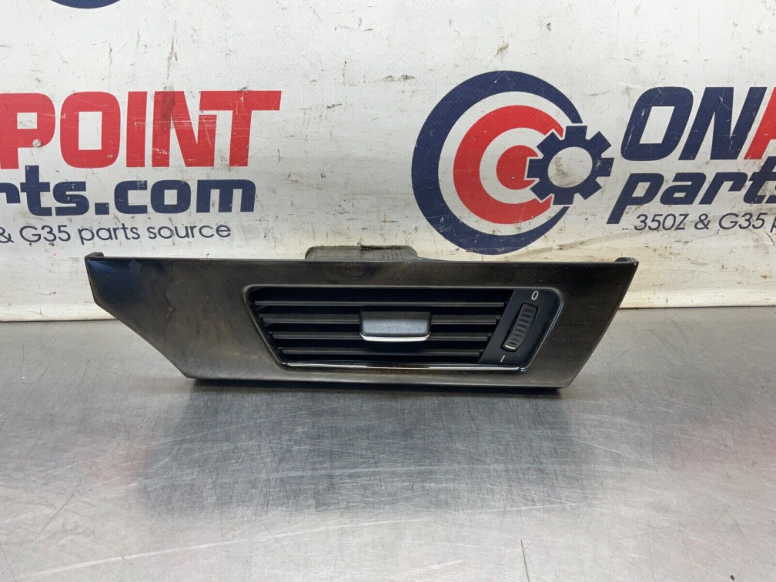 2009 BMW E92 335i Driver Left Gray Poplar Wood Grain Dash Vent OEM 15BGSEA - On Point Parts Inc