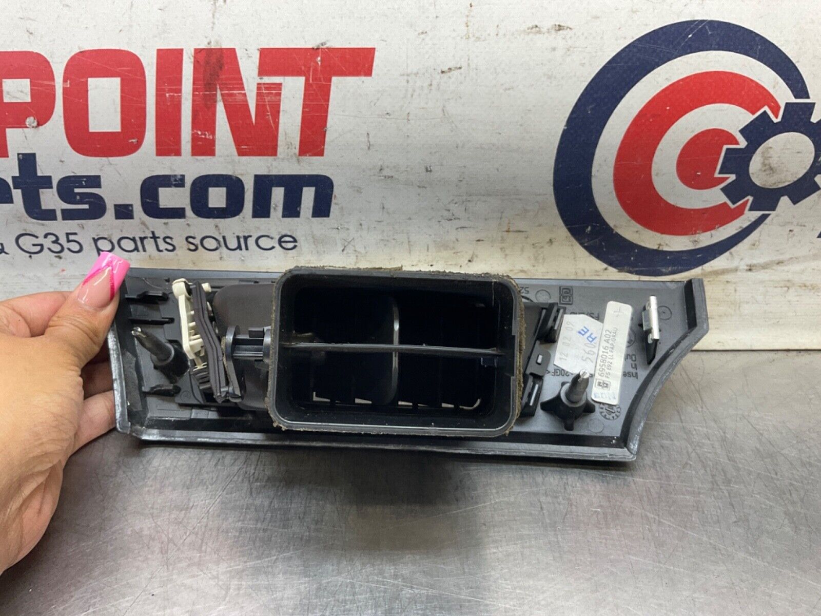 2009 BMW E92 335i Driver Left Gray Poplar Wood Grain Dash Vent OEM 15BGSEA - On Point Parts Inc