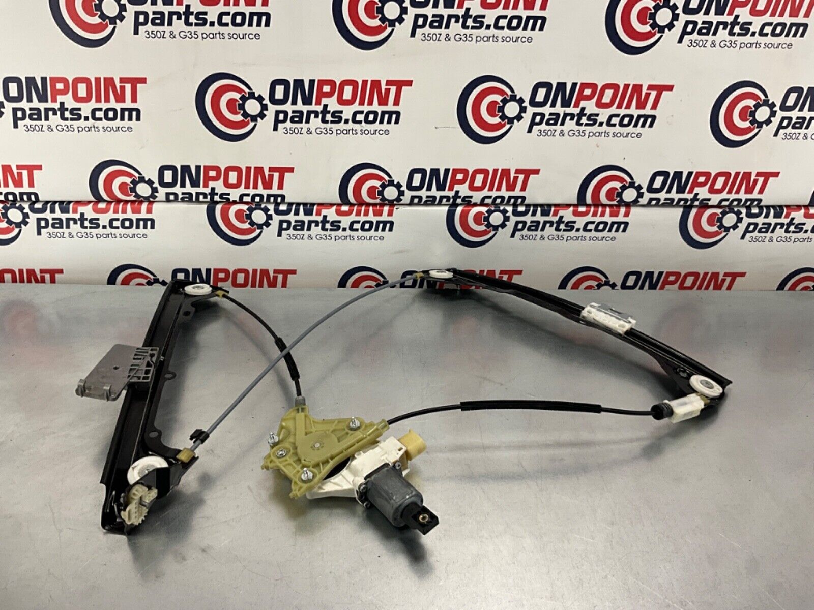 2009 BMW E92 335i Passenger Right Front Coupe Window Regulator Motor OEM 15BGSEK - On Point Parts Inc