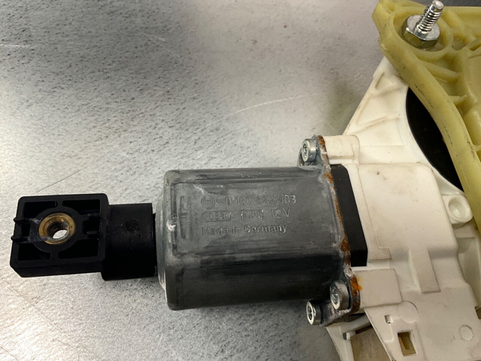 2009 BMW E92 335i Passenger Right Front Coupe Window Regulator Motor OEM 15BGSEK - On Point Parts Inc