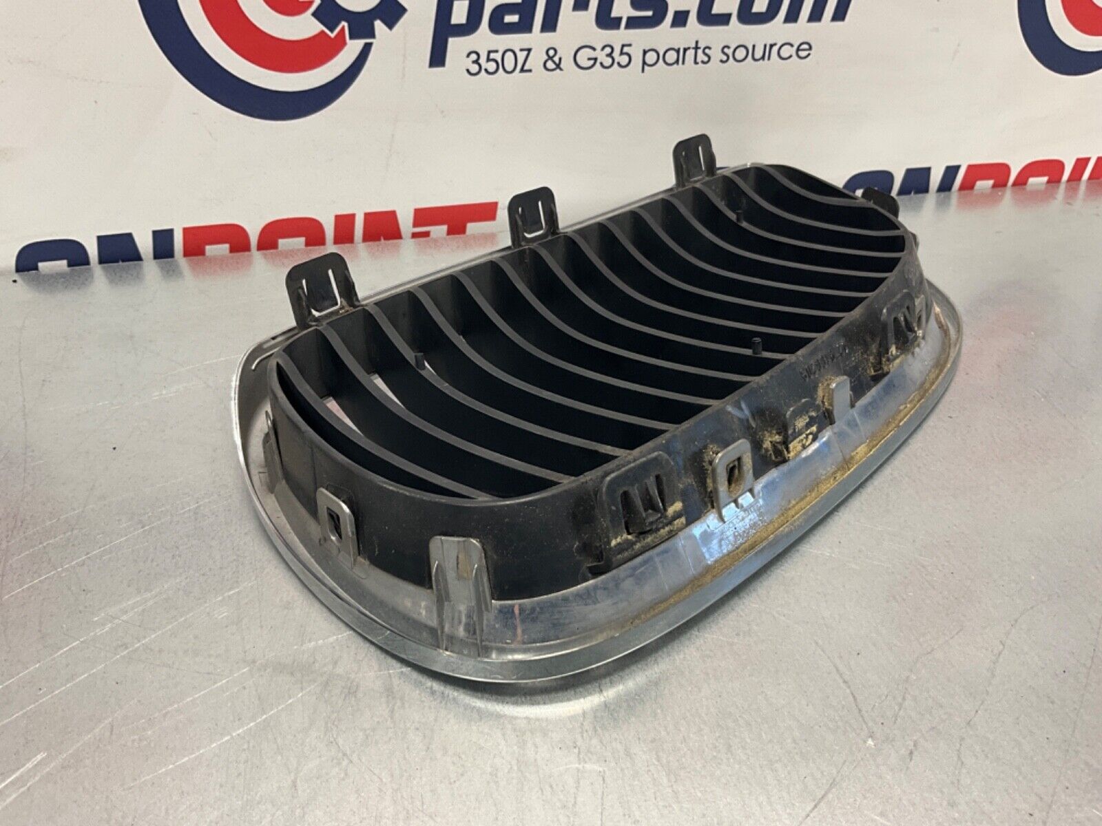 2009 BMW E92 335i Passenger Right Upper Grille Insert OEM 15BGSEE - On Point Parts Inc