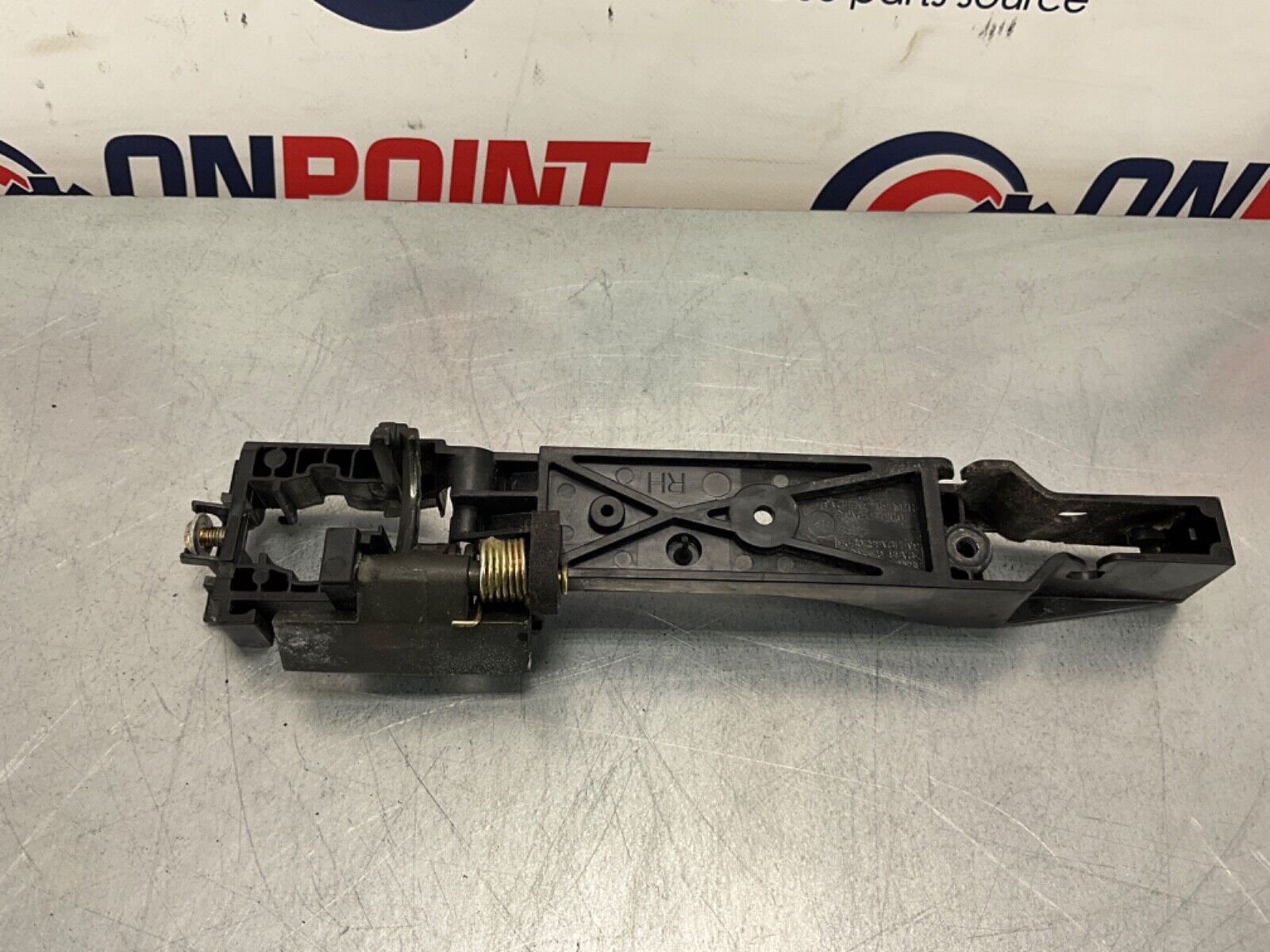 2007 Infiniti V35 G35 Passenger Right Exterior Door Handle Bracket OEM 11BGYEE - On Point Parts Inc