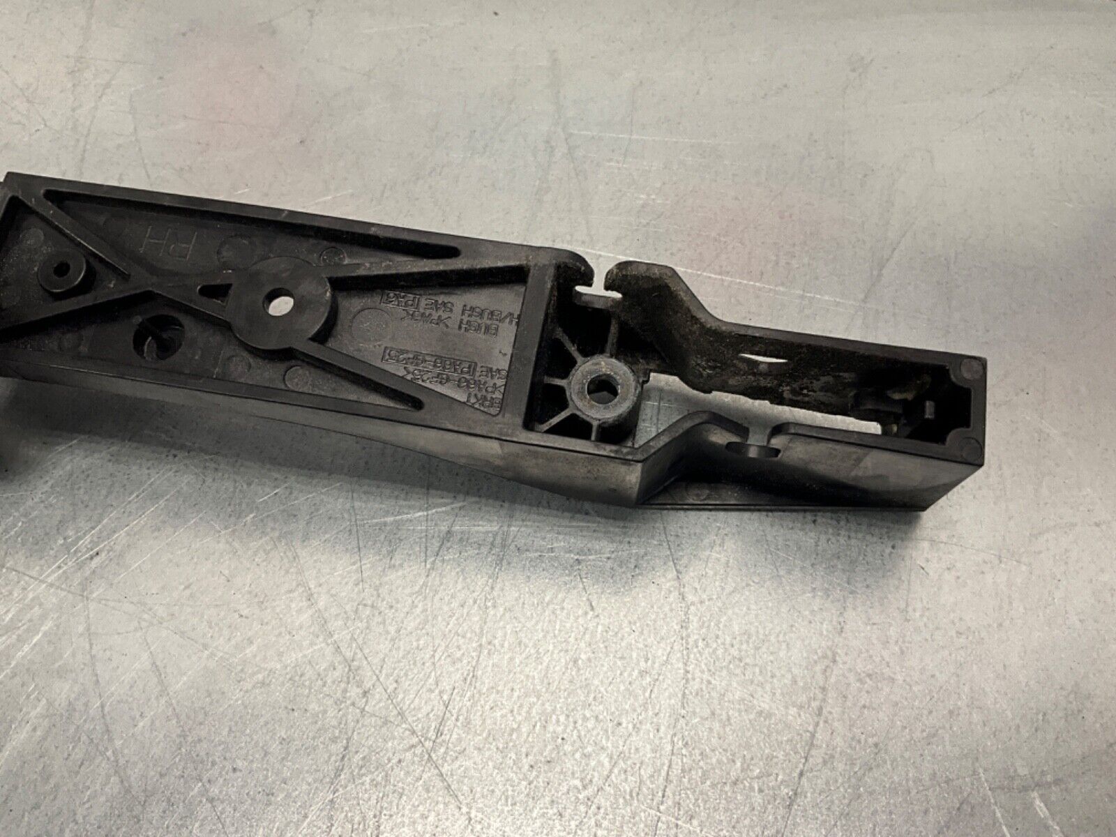 2007 Infiniti V35 G35 Passenger Right Exterior Door Handle Bracket OEM 11BGYEE - On Point Parts Inc