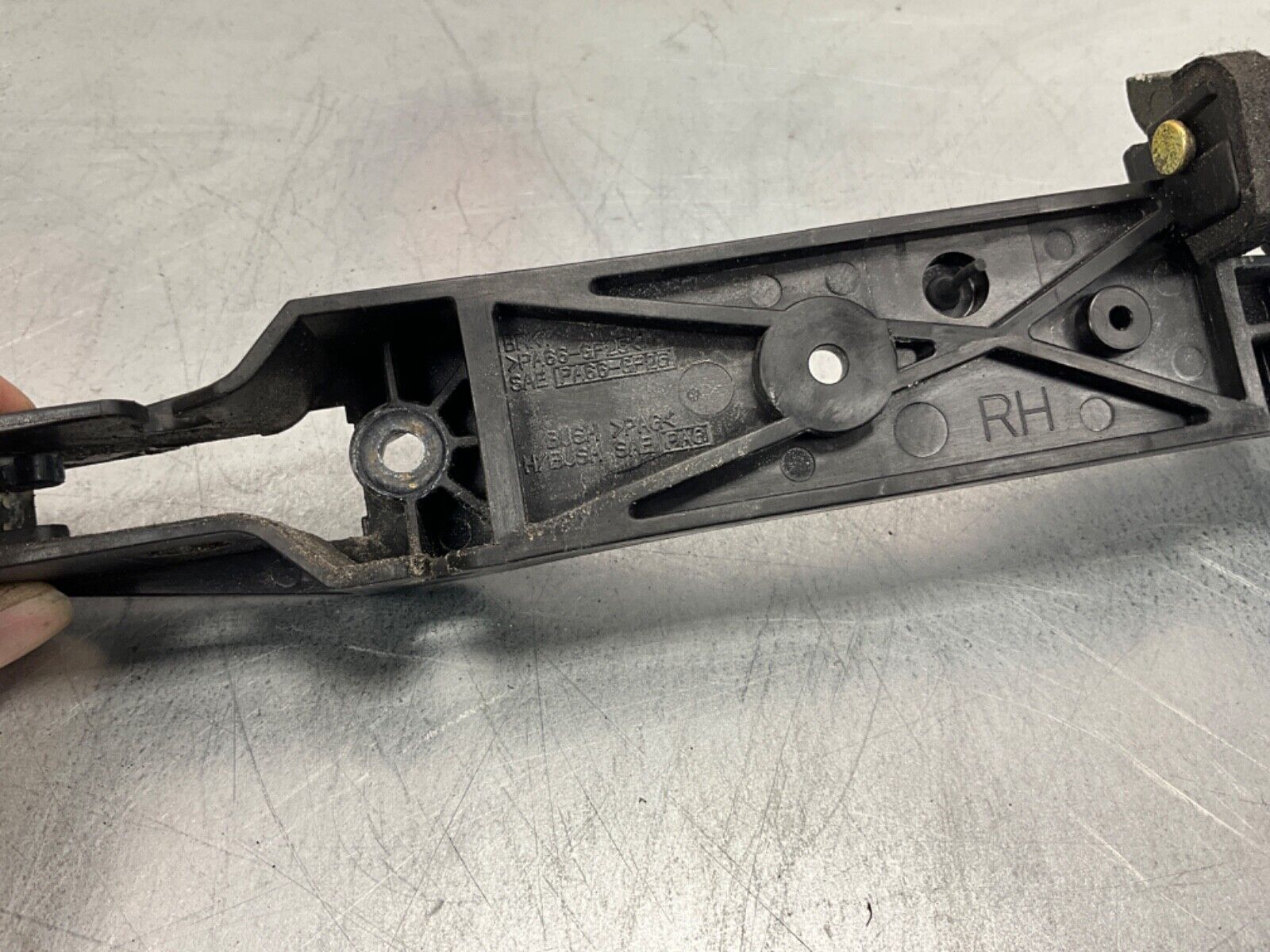 2007 Infiniti V35 G35 Passenger Right Exterior Door Handle Bracket OEM 11BGYEE - On Point Parts Inc