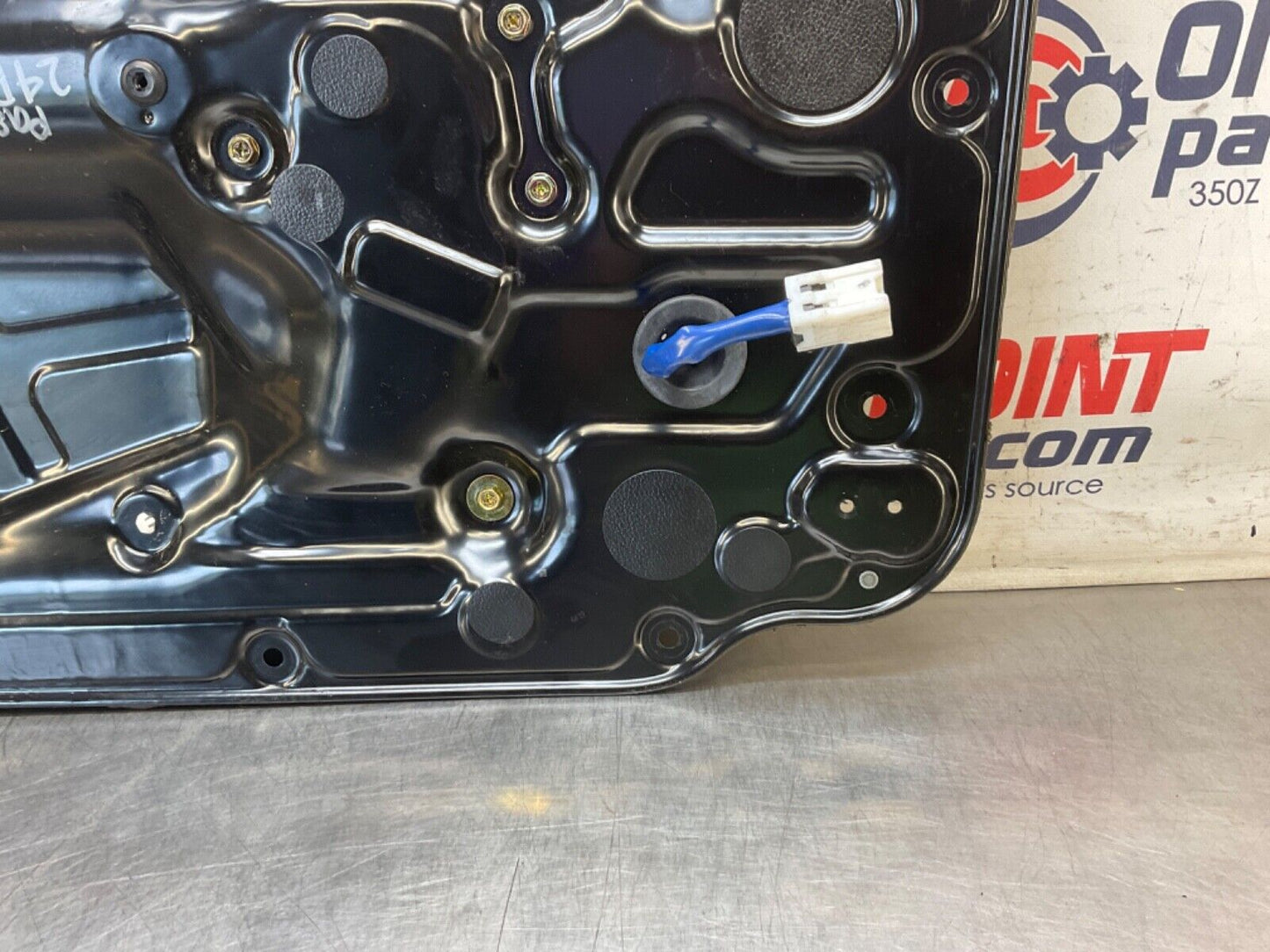 2005 Nissan Z33 350Z Passenger Right Window Regulator Motor Assembly OEM 24BHQE3 - On Point Parts Inc