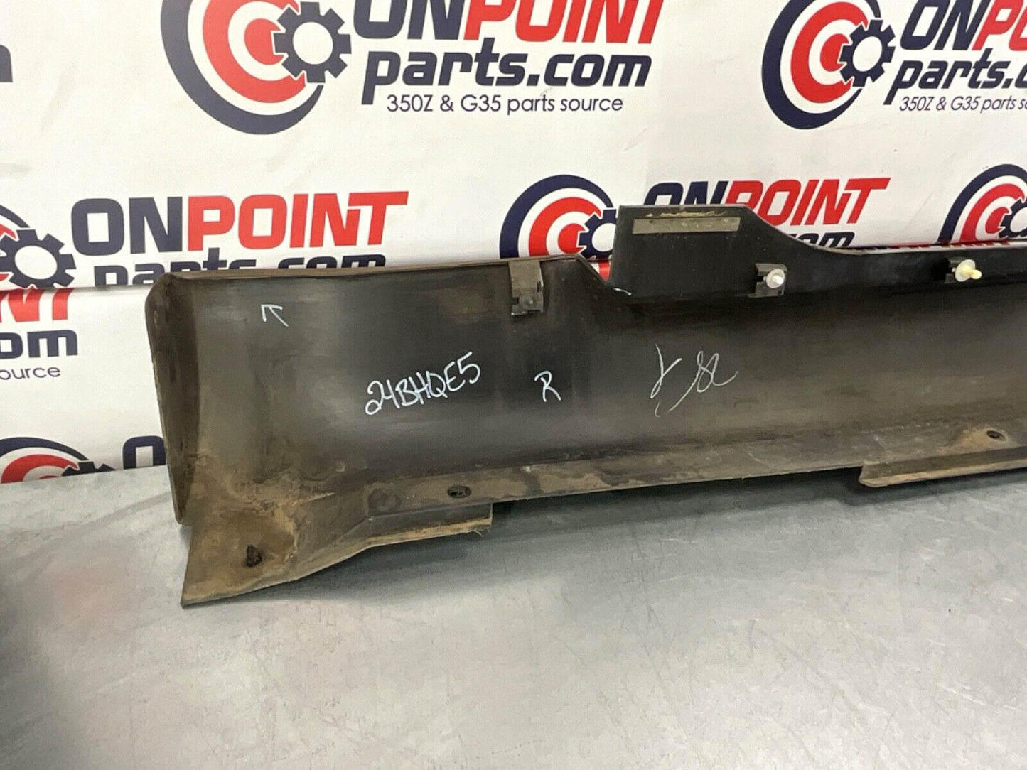 2005 Nissan Z33 350Z Passenger Right Rocker Panel Side Skirt OEM 24BHQE5 - On Point Parts Inc