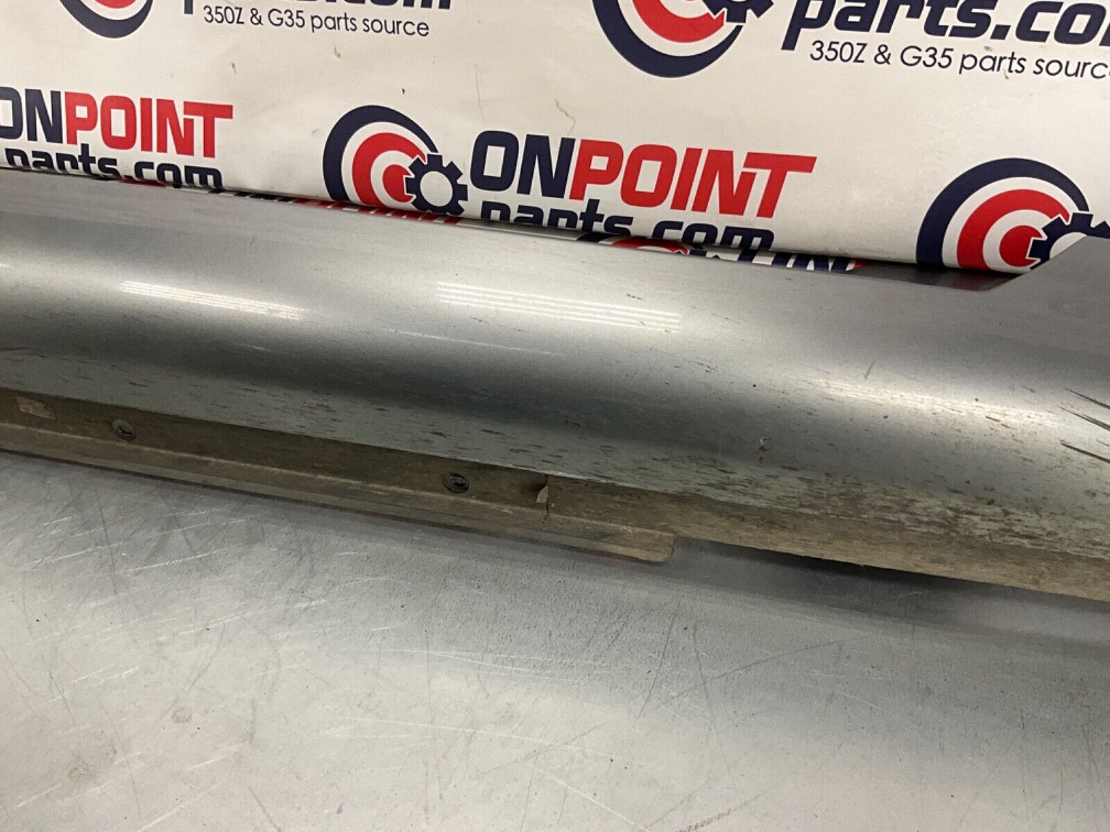 2005 Nissan Z33 350Z Passenger Right Rocker Panel Side Skirt OEM 24BHQE5 - On Point Parts Inc