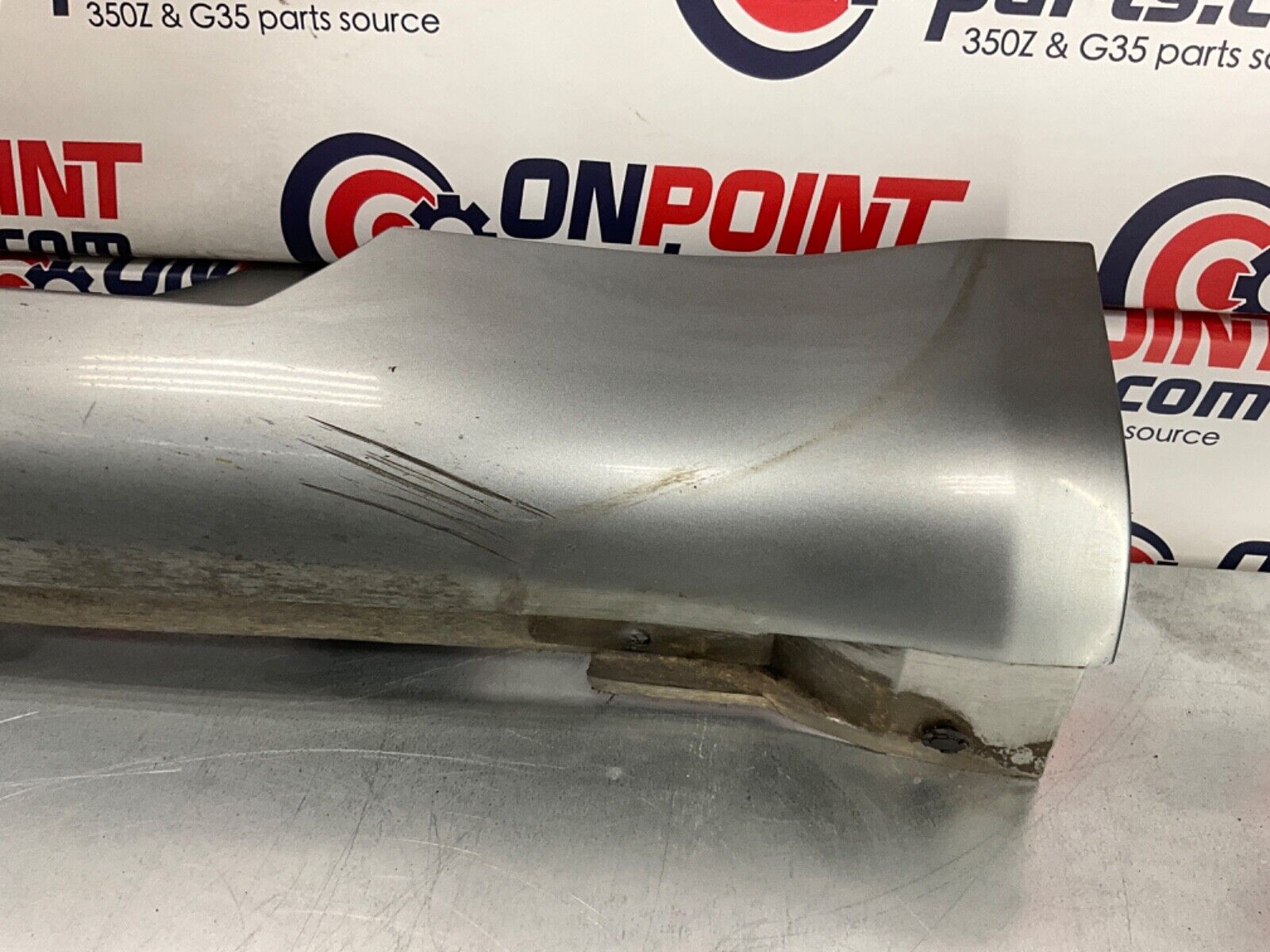 2005 Nissan Z33 350Z Passenger Right Rocker Panel Side Skirt OEM 24BHQE5 - On Point Parts Inc