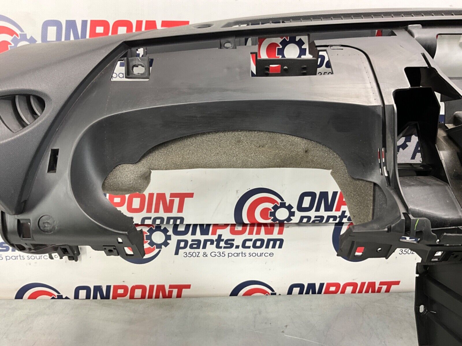 2005 Nissan Z33 350Z Front Convertible Dash Panel Trim 68200 OEM 24BHQE5 - On Point Parts Inc