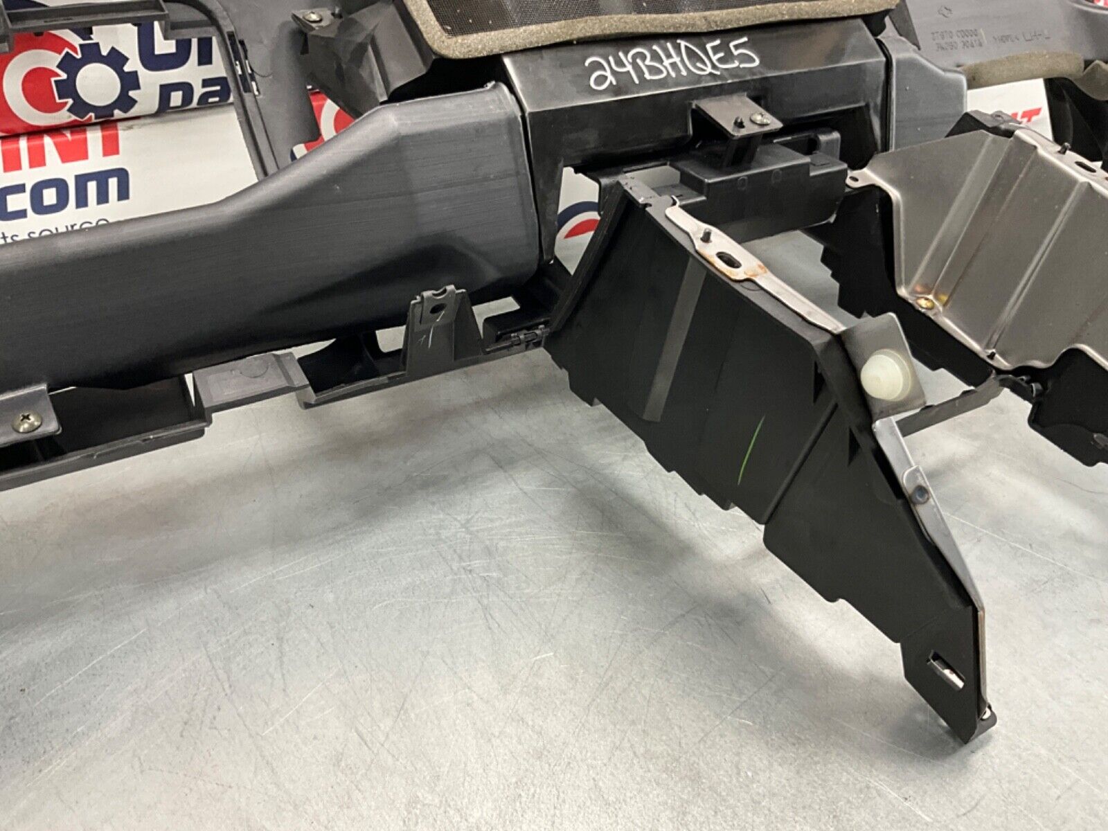2005 Nissan Z33 350Z Front Convertible Dash Panel Trim 68200 OEM 24BHQE5 - On Point Parts Inc