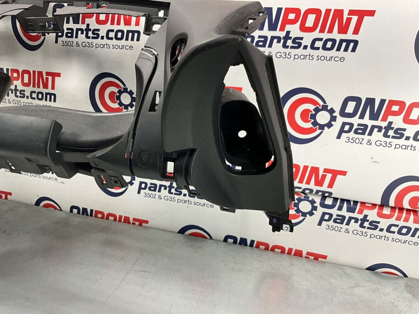 2005 Nissan Z33 350Z Front Convertible Dash Panel Trim 68200 OEM 24BHQE5 - On Point Parts Inc