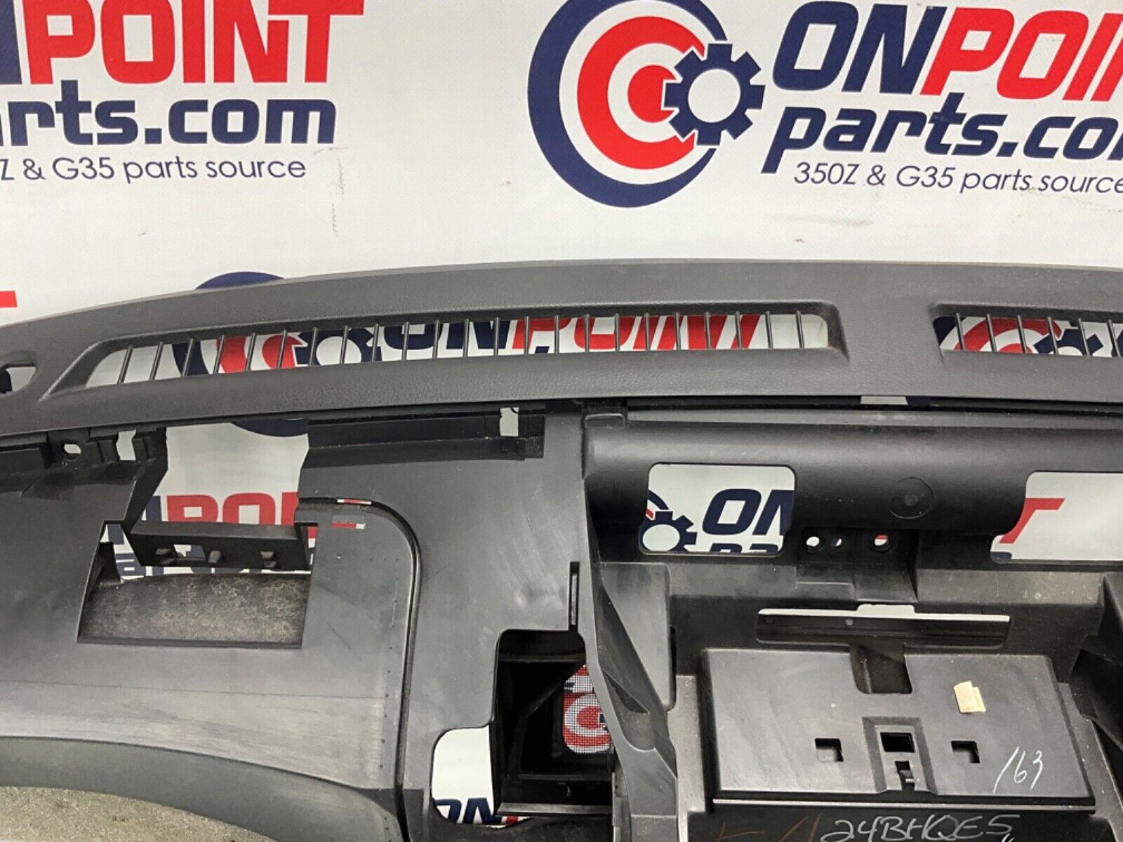 2005 Nissan Z33 350Z Front Convertible Dash Panel Trim 68200 OEM 24BHQE5 - On Point Parts Inc