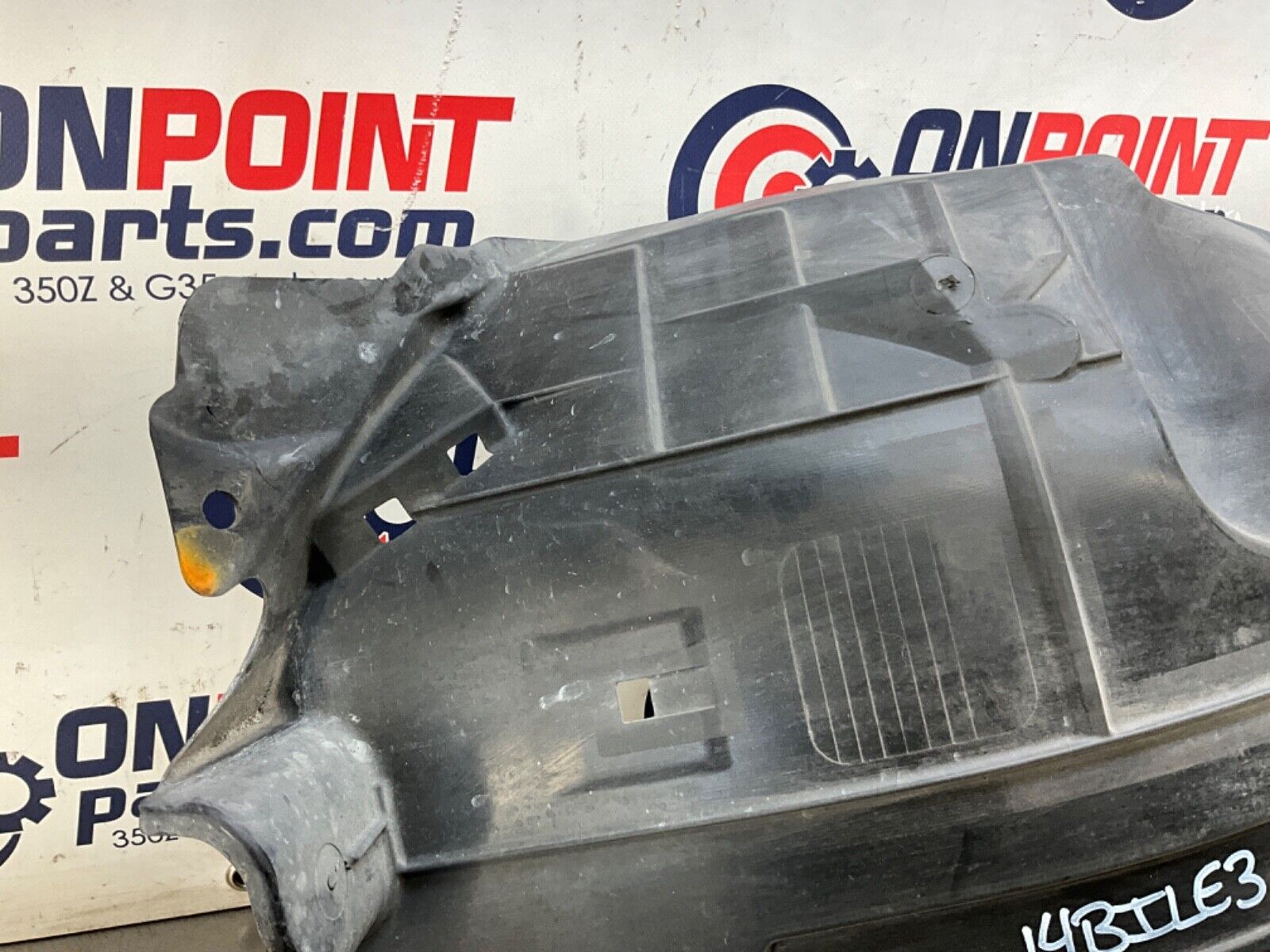 2014 Nissan Z34 370Z Passenger Right Front Inner Fender Liner OEM 14BILE3 - On Point Parts Inc