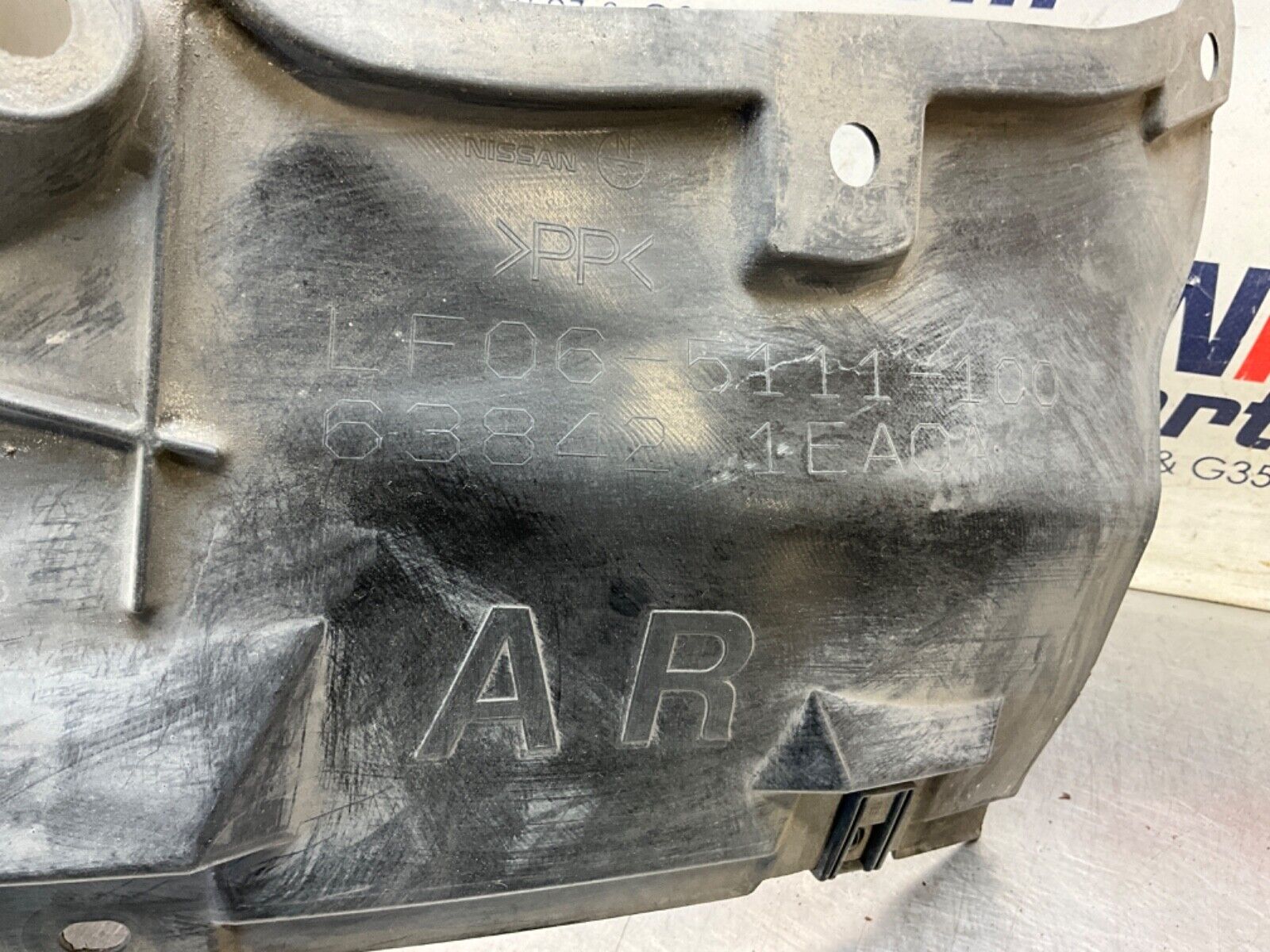 2014 Nissan Z34 370Z Passenger Right Front Inner Fender Liner OEM 14BILE3 - On Point Parts Inc