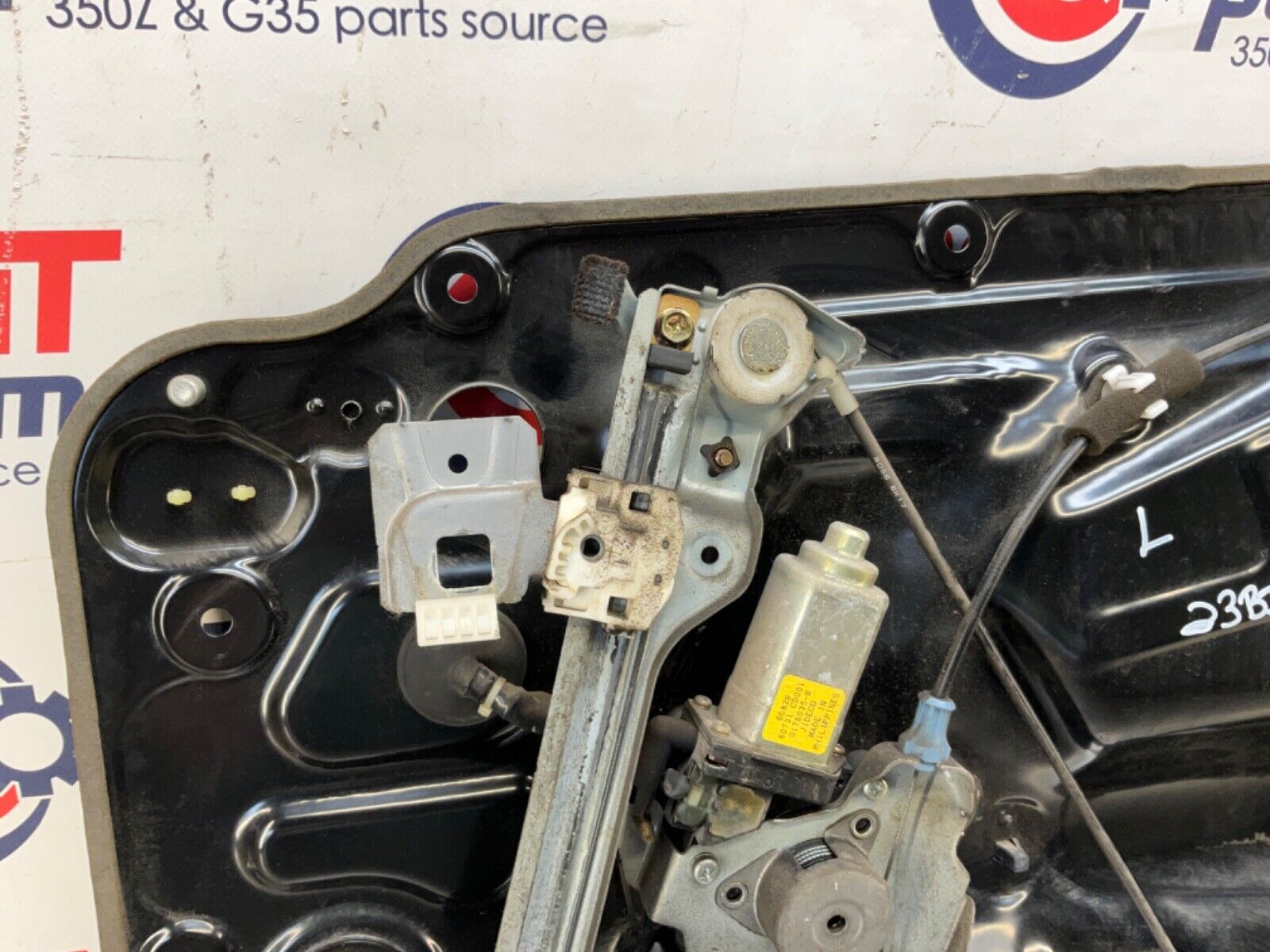 2007 Nissan Z33 350Z Driver Left Window Regulator Motor Panel OEM 23BIZE3 - On Point Parts Inc