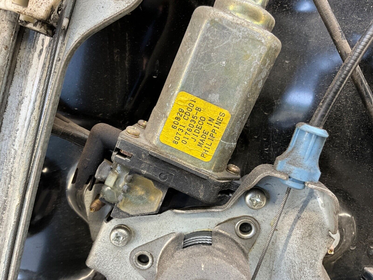 2007 Nissan Z33 350Z Driver Left Window Regulator Motor Panel OEM 23BIZE3 - On Point Parts Inc