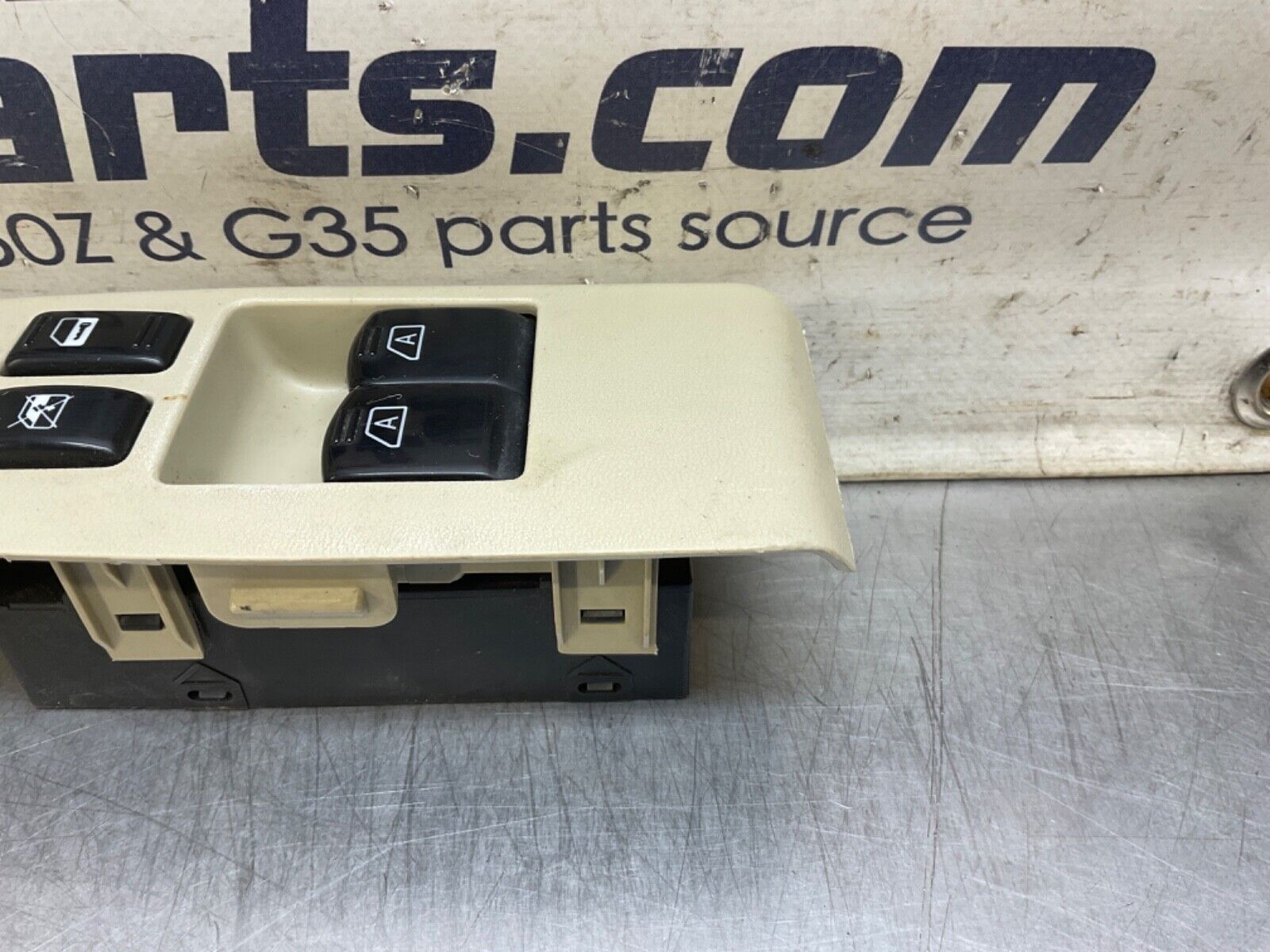 2005 Infiniti V35 G35 Driver Master Window Door Lock Switches 80961 OEM 13BJXEA - On Point Parts Inc