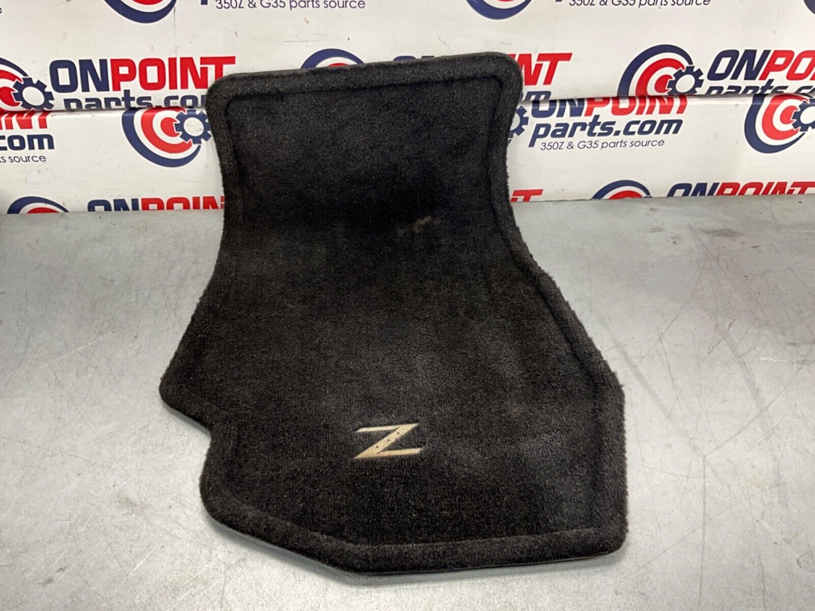 2004 Nissan Z33 350Z Front Driver Passenger Floor Mats Z Logo OEM 14BALF9 - On Point Parts Inc