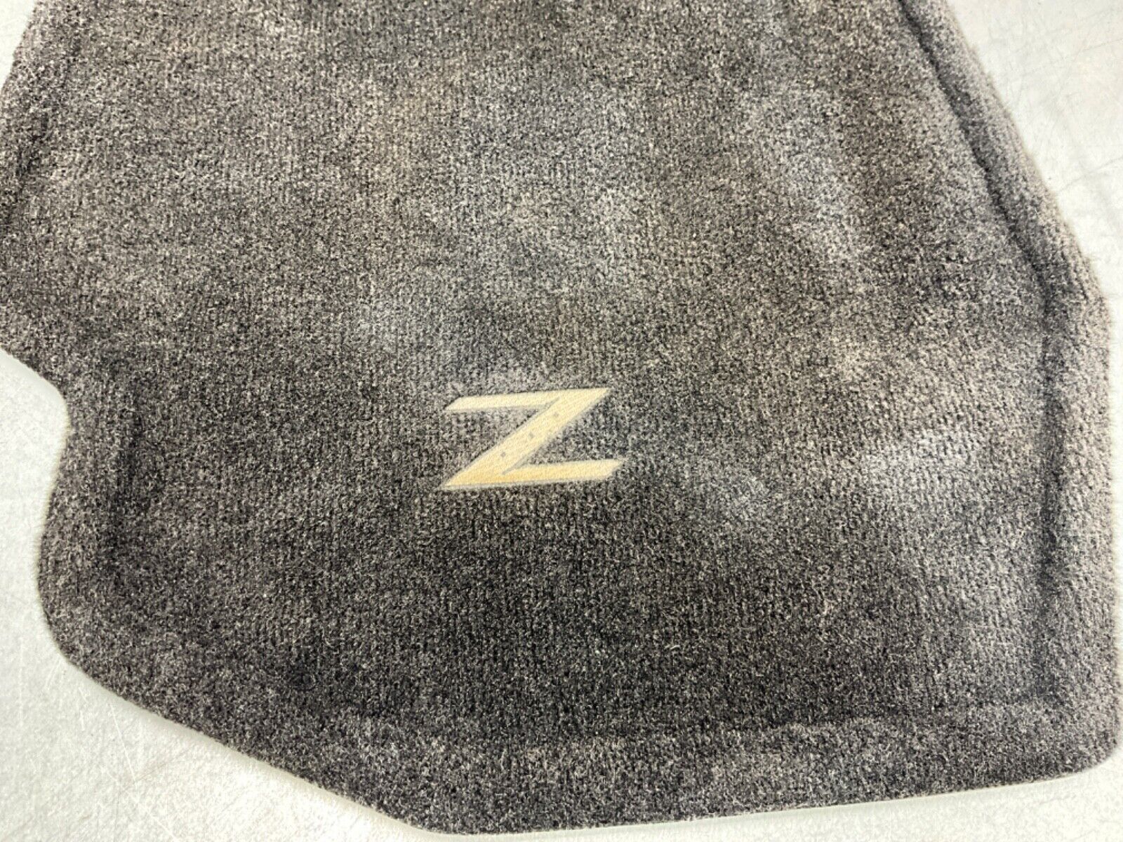 2004 Nissan Z33 350Z Front Driver Passenger Floor Mats Z Logo OEM 14BALF9 - On Point Parts Inc