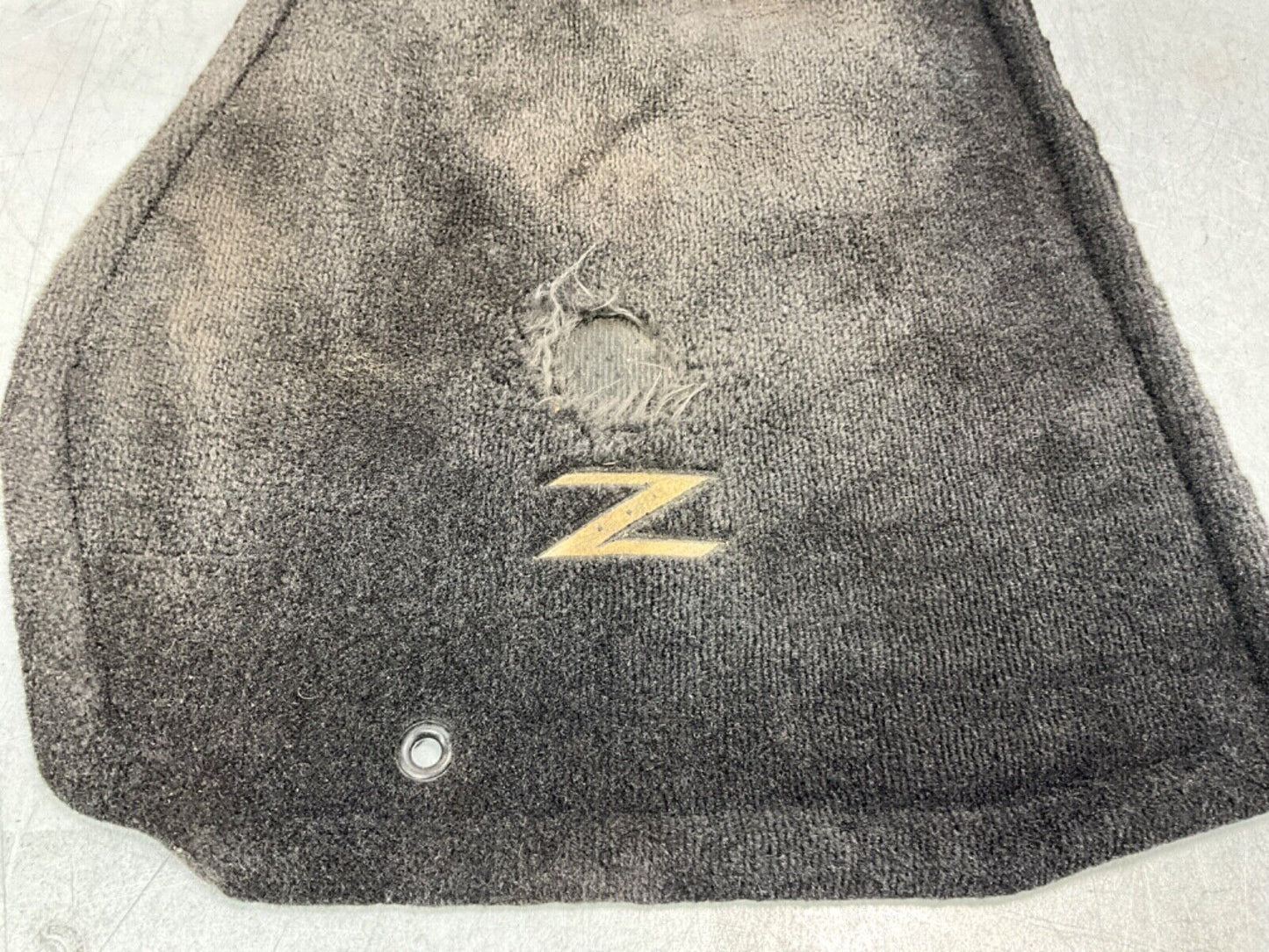 2004 Nissan Z33 350Z Front Driver Passenger Floor Mats Z Logo OEM 14BALF9 - On Point Parts Inc