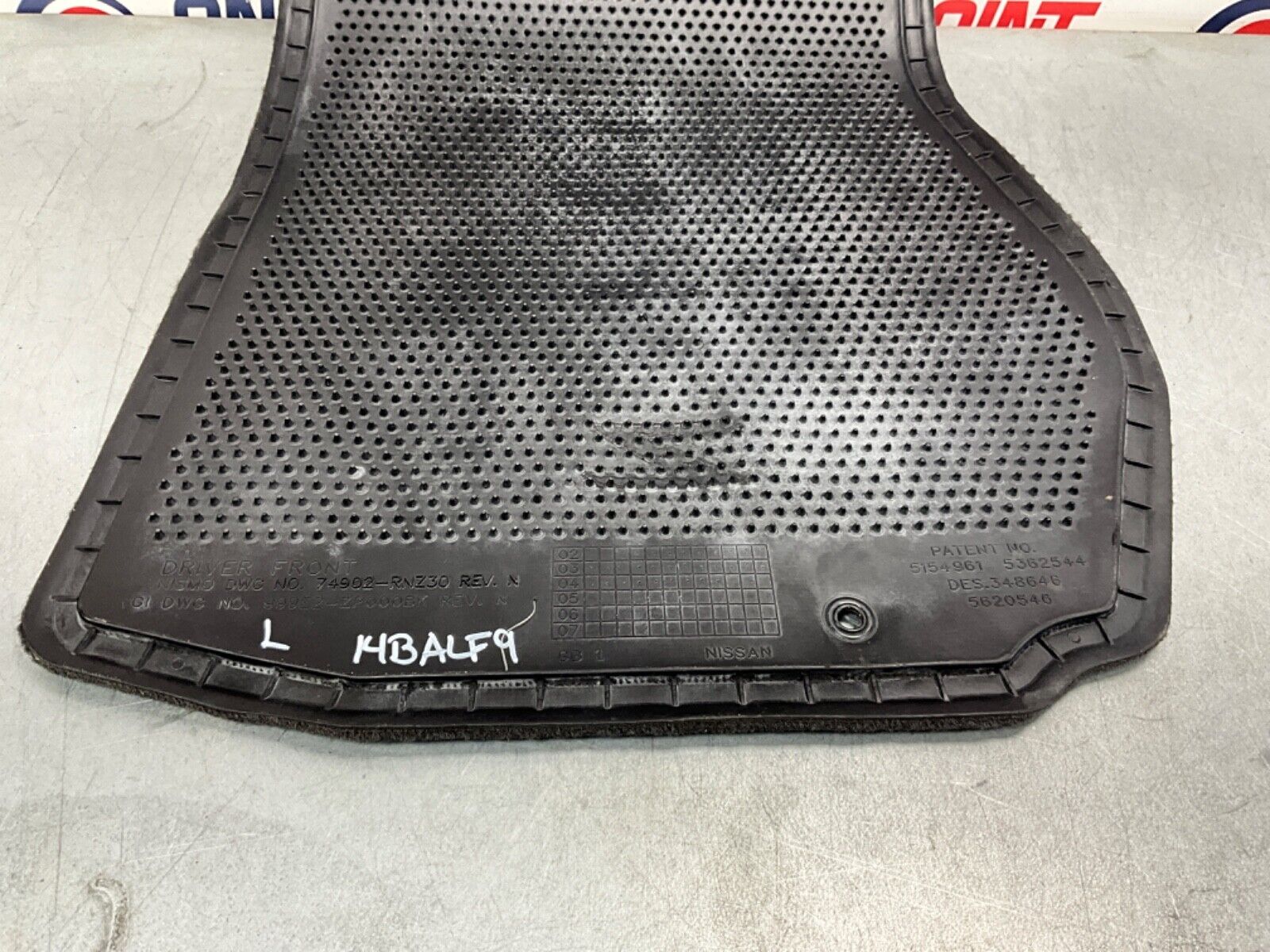 2004 Nissan Z33 350Z Front Driver Passenger Floor Mats Z Logo OEM 14BALF9 - On Point Parts Inc