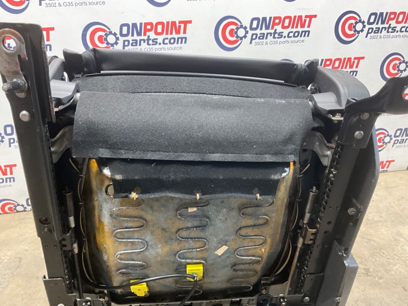 2004 Nissan Z33 350Z Passenger Right Cloth Seat Manual Adjust OEM 14BALF9 - On Point Parts Inc