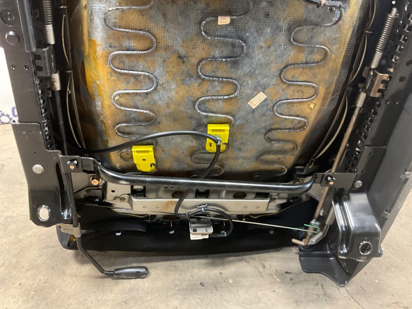 2004 Nissan Z33 350Z Passenger Right Cloth Seat Manual Adjust OEM 14BALF9 - On Point Parts Inc