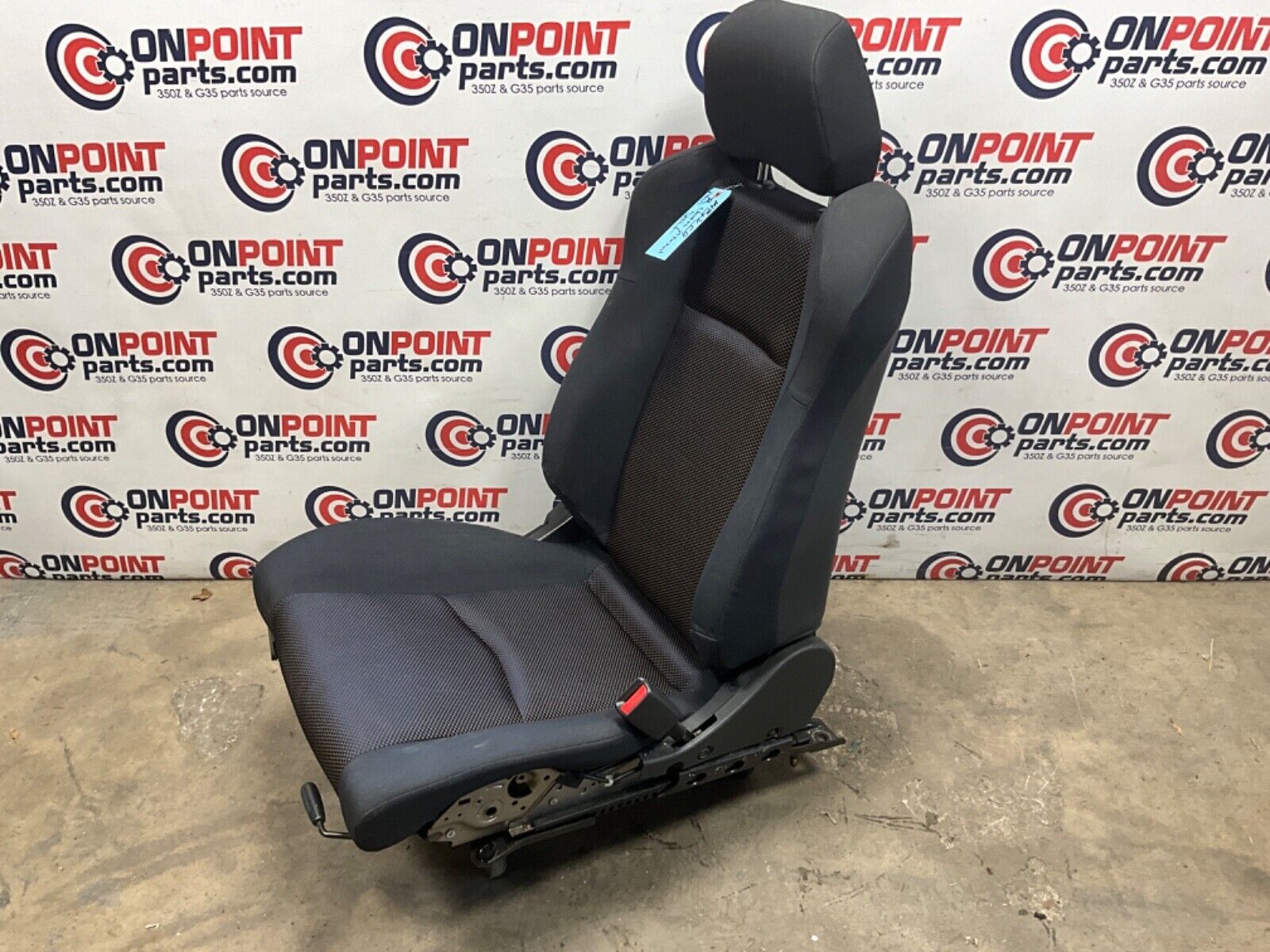 2004 Nissan Z33 350Z Passenger Right Cloth Seat Manual Adjust OEM 14BALF9 - On Point Parts Inc