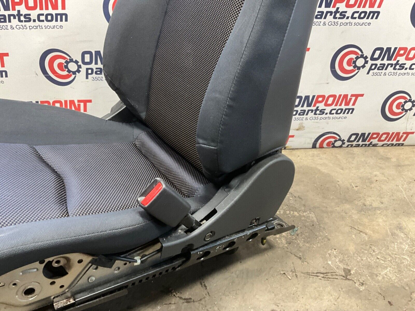 2004 Nissan Z33 350Z Passenger Right Cloth Seat Manual Adjust OEM 14BALF9 - On Point Parts Inc