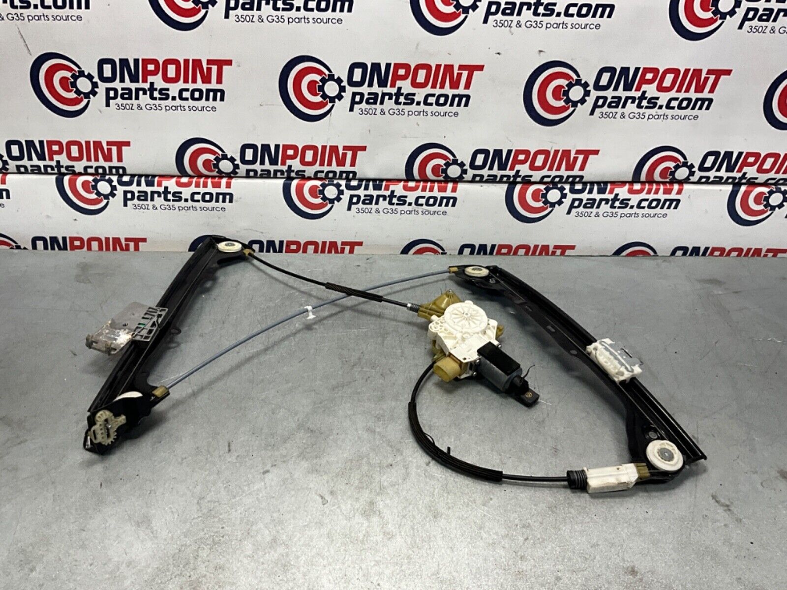 2009 BMW E92 335i Coupe Passenger Right Window Regulator Motor OEM 21BA4FK - On Point Parts Inc