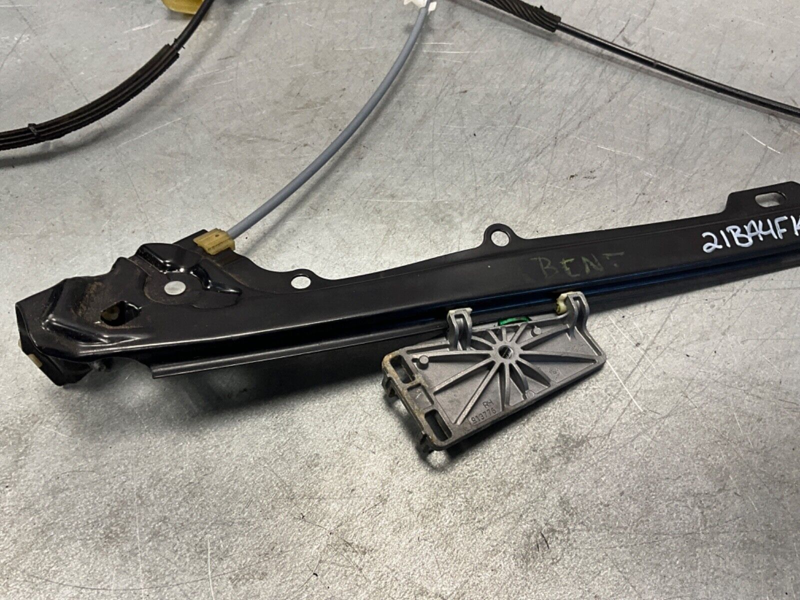 2009 BMW E92 335i Coupe Passenger Right Window Regulator Motor OEM 21BA4FK - On Point Parts Inc