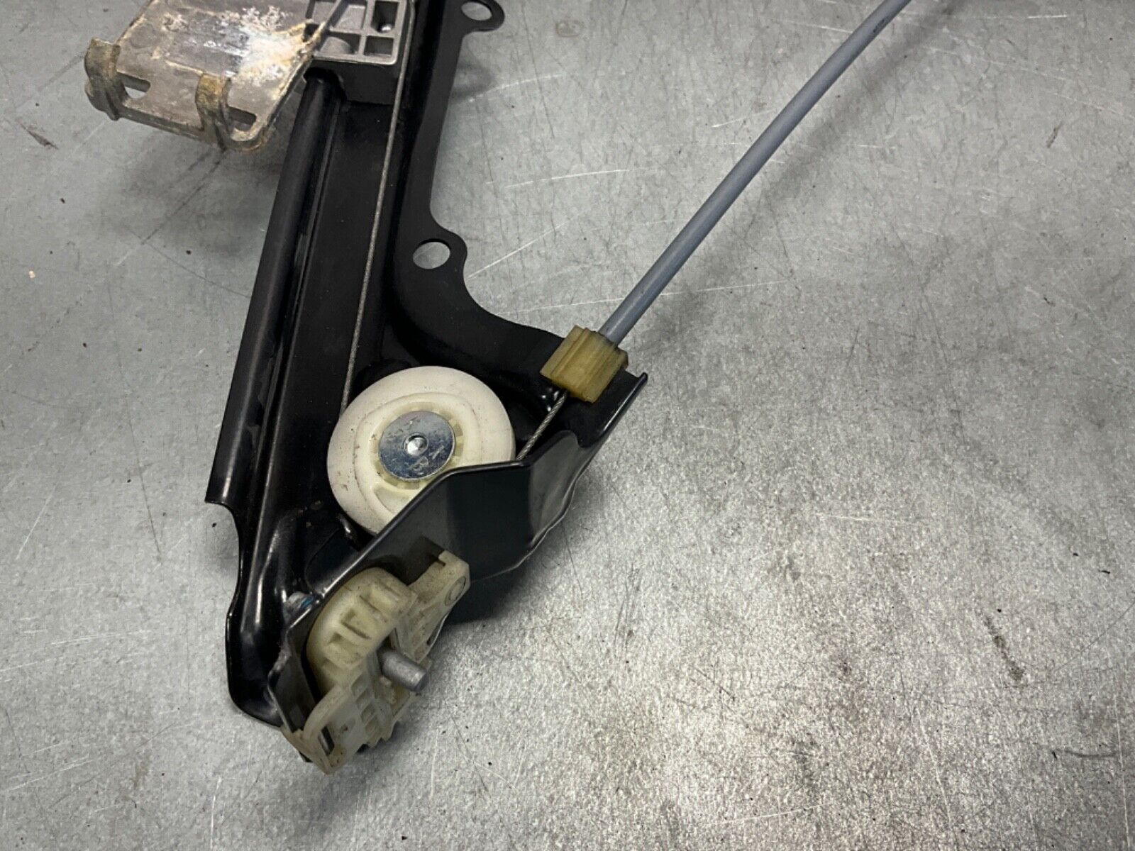 2009 BMW E92 335i Coupe Passenger Right Window Regulator Motor OEM 21BA4FK - On Point Parts Inc