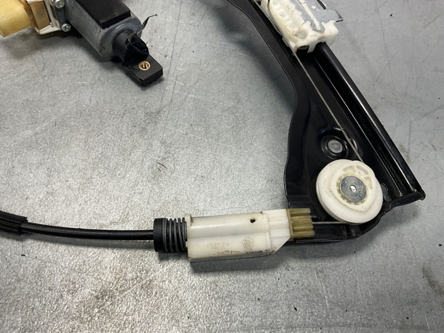 2009 BMW E92 335i Coupe Passenger Right Window Regulator Motor OEM 21BA4FK - On Point Parts Inc