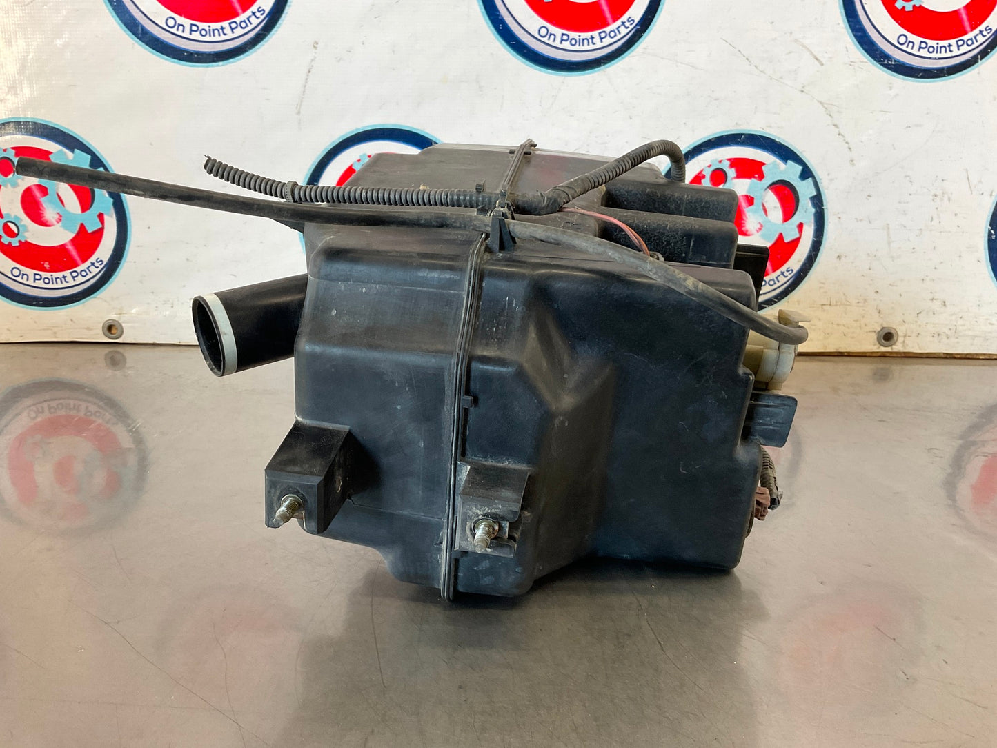 2004 Infiniti G35 Windshield Wiper Fluid Tank Reservoir OEM 25BFNDI - On Point Parts Inc