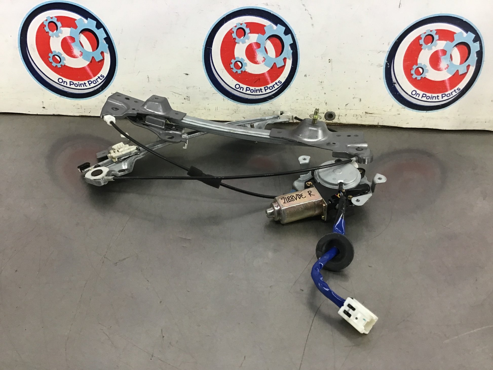 2006 Nissan 350Z Passenger Right Front Window Regulator with Motor OEM 21BBVDE - On Point Parts Inc