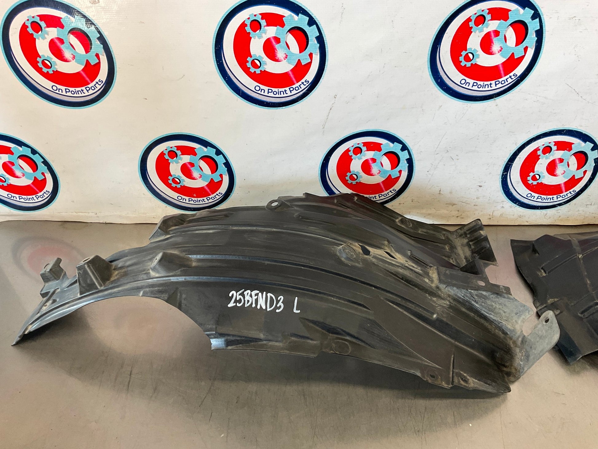 2004 Infiniti G35 Driver Left Inner Fender Liners Splash Guard OEM 25BFND3 - On Point Parts Inc
