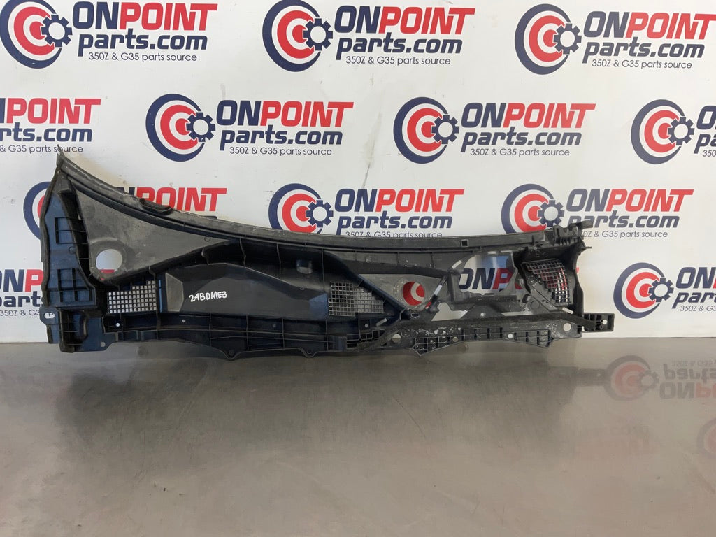 2012 Nissan 370Z Windshield Wiper Hood Cowl 66862 66863 OEM 24BDME3 - On Point Parts Inc
