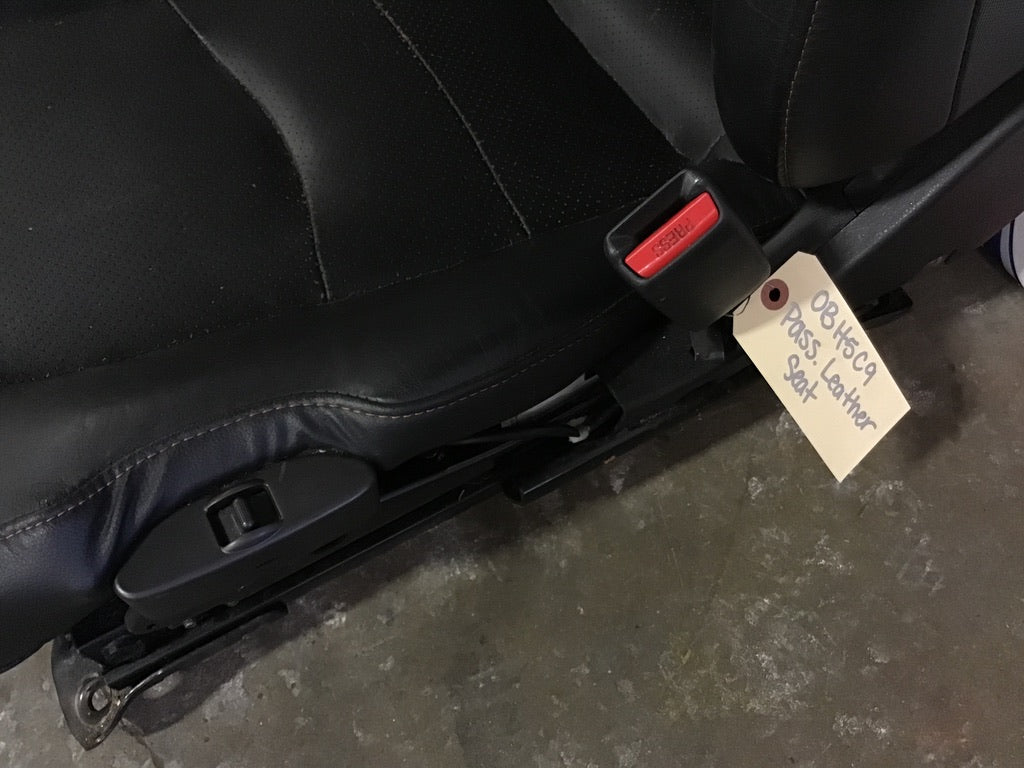 2006 Nissan 350Z Passenger Right Powered Leather Seat with Switches OEM 0BH5C9 - On Point Parts Inc