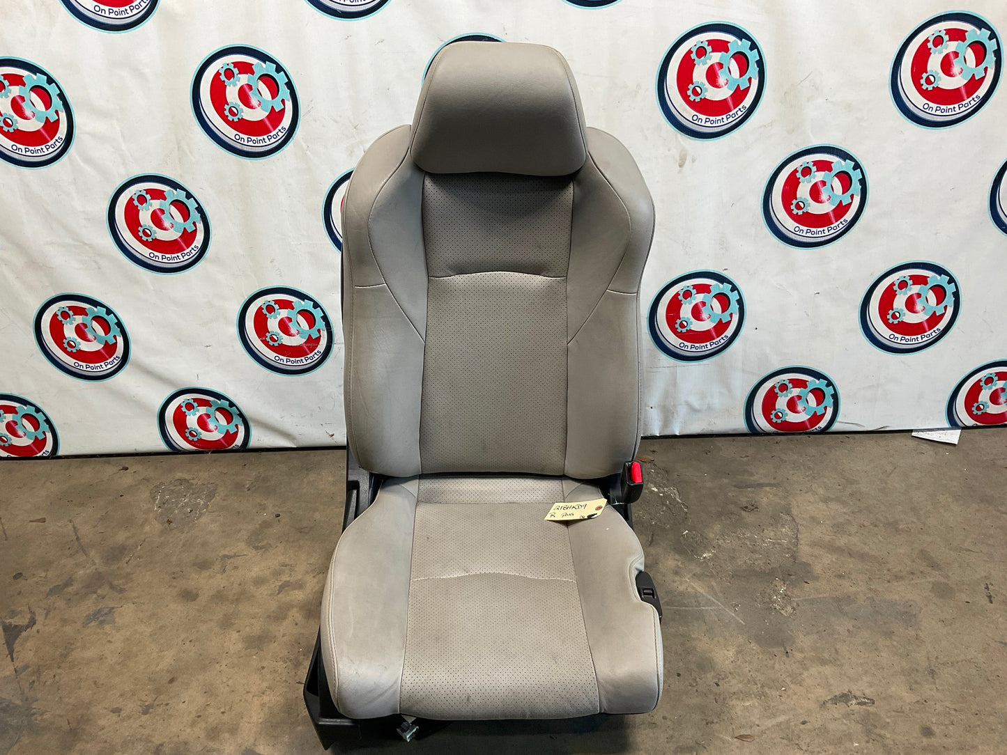 2006 Nissan 350Z Passenger Right Front Power Leather Seat OEM 21BHKD9 - On Point Parts Inc