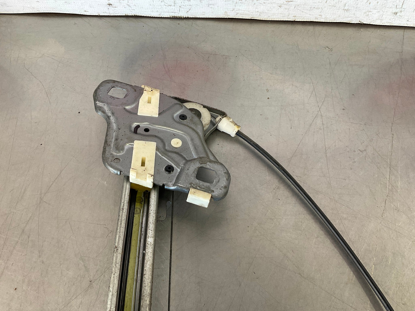 2003 Nissan 350Z Passenger Right Window Regulator Motor OEM 24BERDE - On Point Parts Inc
