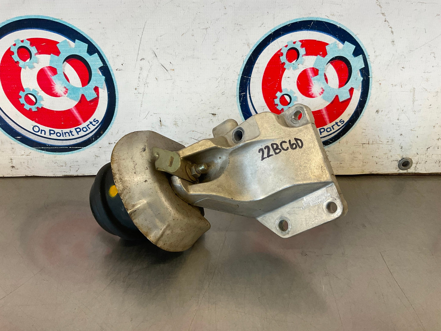 2004 Nissan 350Z VQ35DE Engine Motor Mount OEM 22BC6D0 - On Point Parts Inc
