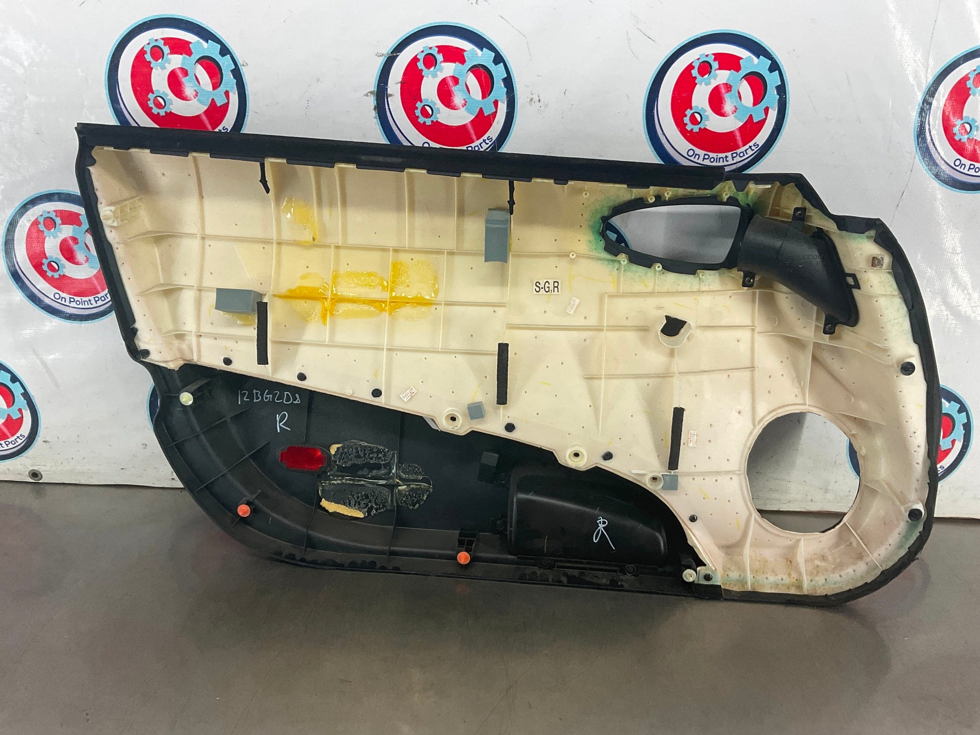 2004 Nissan 350Z Passenger Right Interior Door Panel OEM 12BG2D8 - On Point Parts Inc