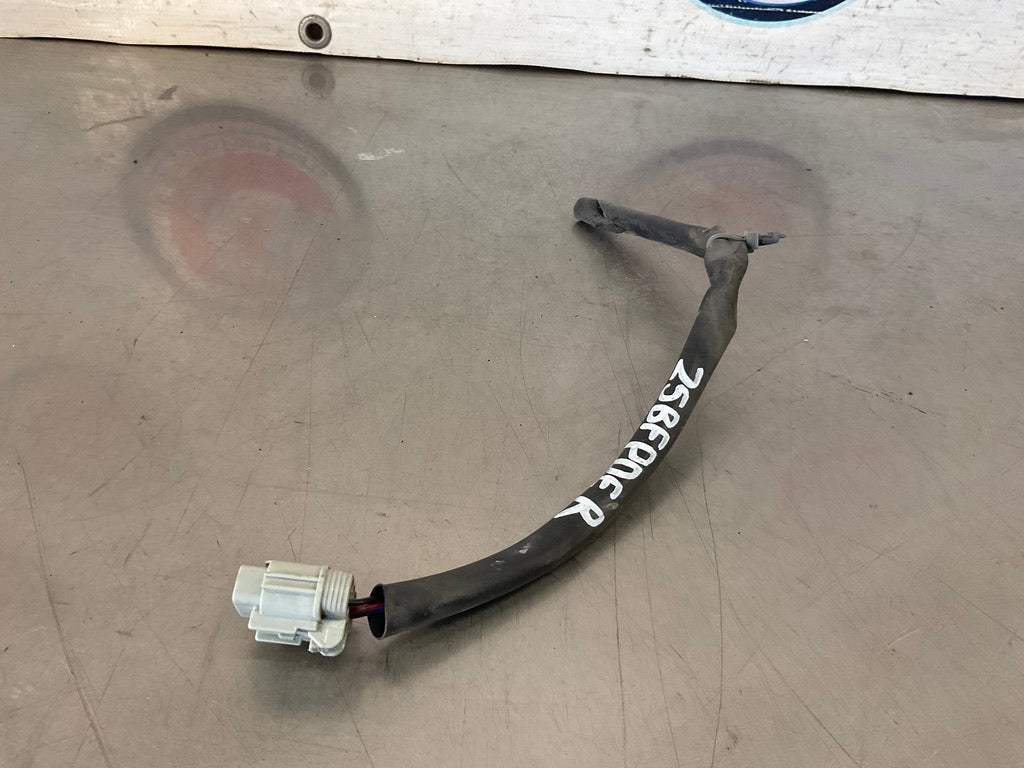 2006 Nissan 350Z Passenger Right Tail Light Pigtail OEM 25BFPDE - On Point Parts Inc
