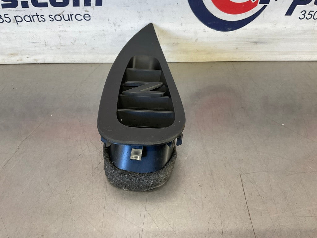 2003 Nissan 350Z Passenger Right Z Dash Vent 68420 OEM 14BBGDE - On Point Parts Inc
