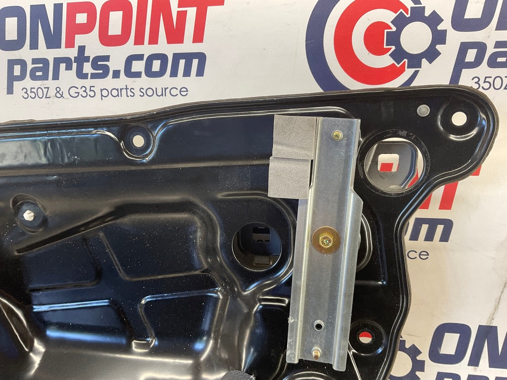 2005 Nissan 350Z Passenger Right Window Regulator Motor Panel OEM 13BEBE3 - On Point Parts Inc
