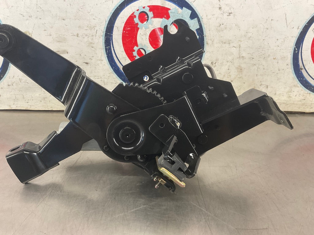 2004 Nissan 350Z Passenger Right Tonneau Cover Motor Lift Mechanism OEM 12BG2DE - On Point Parts Inc