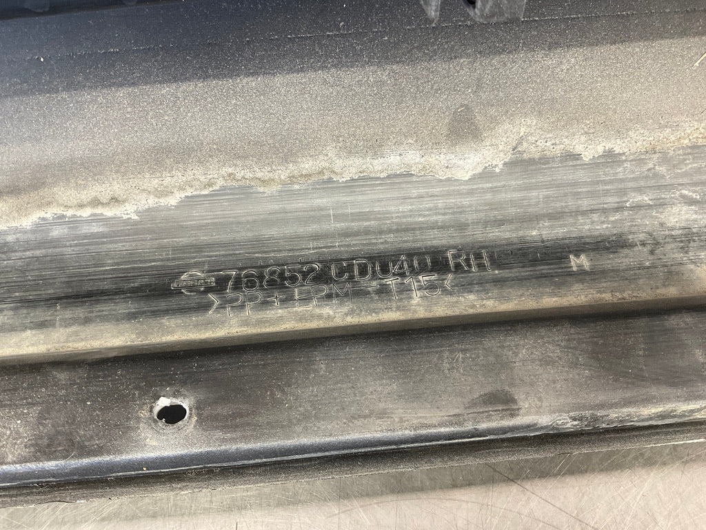 2006 Nissan 350Z Passenger Right Rocker Panel Side Skirt OEM 23BC9E5 - On Point Parts Inc
